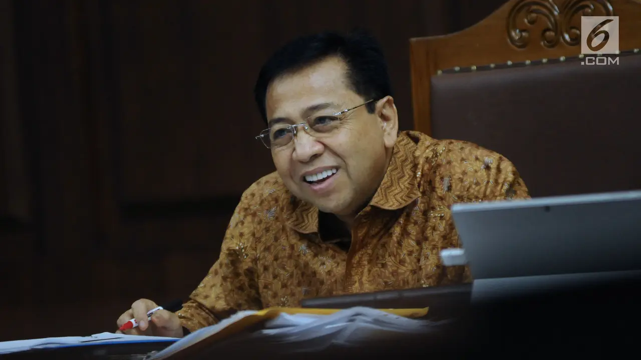 Ekspresi Serius Setya Novanto Dengarkan Kesaksian Mantan Manager HP Enterprise Services