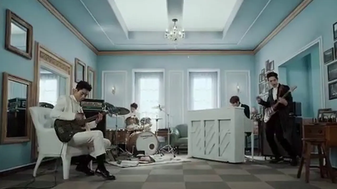 Pesan Rahasia Romantis CNBLUE di Videoklip Can't Stop