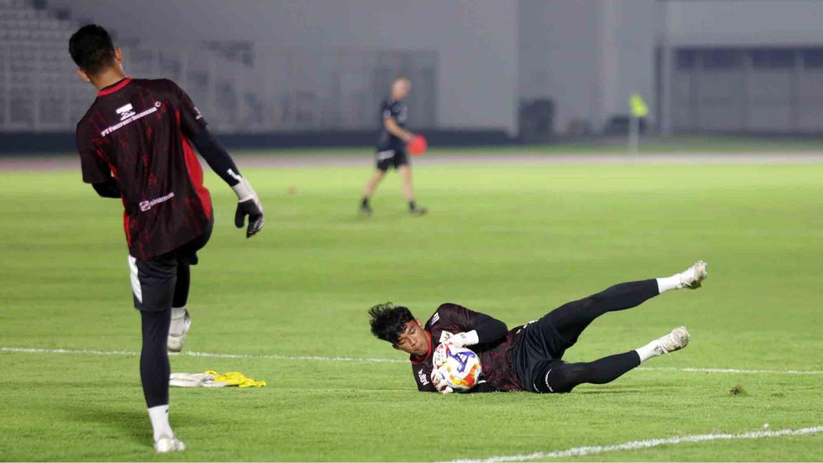 FOTO: Jelang Piala AFF U-23 2025, Timnas Indonesia Panaskan Mesin di Stadion Madya Jakarta
