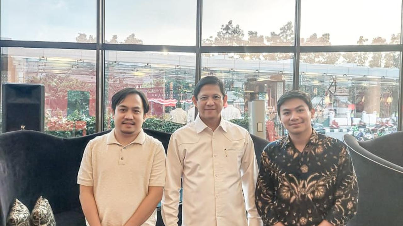 Aji Jaya Bintara (kiri) (Istimewa)