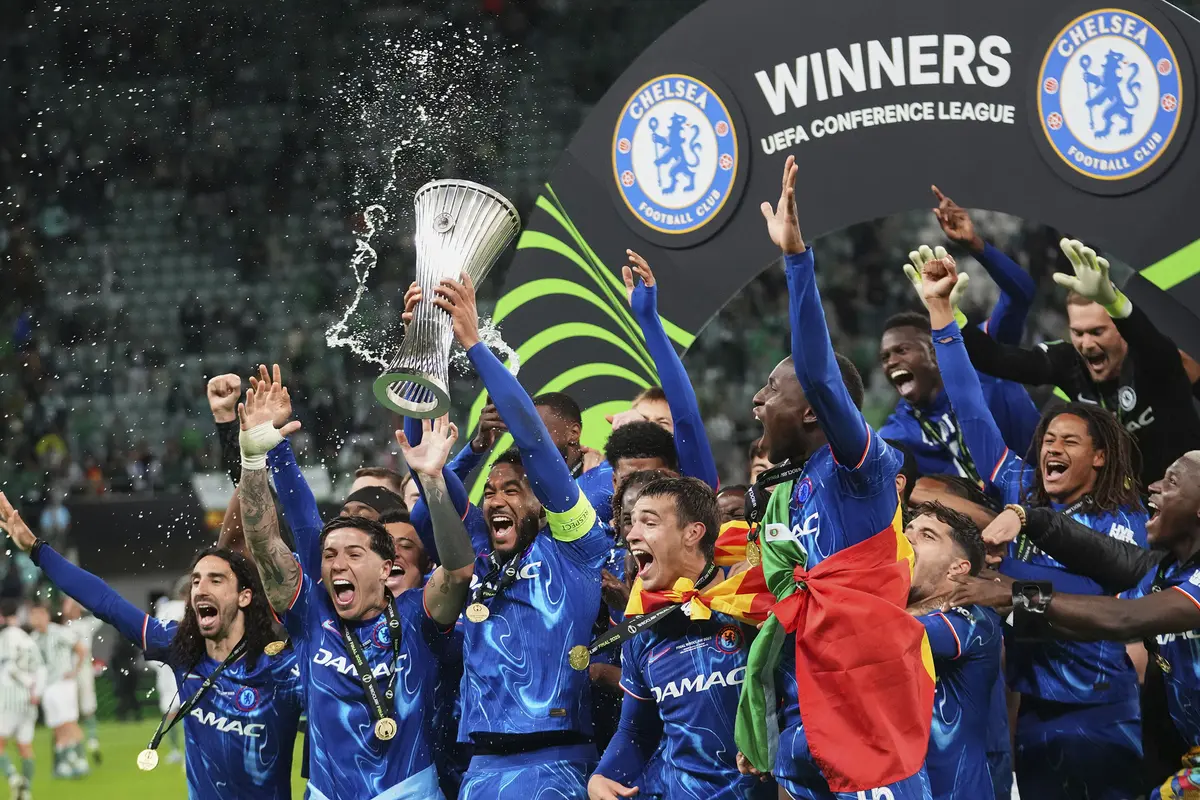 Foto: Sabet Gelar Juara Conference League, Chelsea Pecahkan Rekor Baru