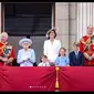 Di Platinum Jubilee Ratu Elizabeth II, Keluarga Kate Middleton dan Pangeran William Tampil Perdana di Balkon Istana Buckingham.&nbsp; foto: Instagram @juicymagg
&nbsp;