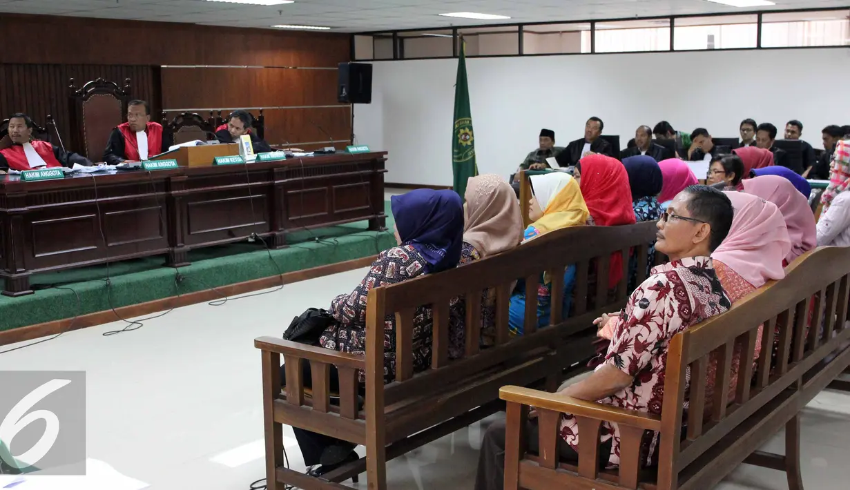 Suasana sidang lanjutan dugaan gratifikasi pengadaan gas alam dengan terdakwa Bupati Bangkalan Fuad Amin di Pengadilan Tipikor, Jakarta, Kamis (6/8/2015). Agenda sidang tersebut mendengarkan keterangan 17 saksi. (Liputan6.com/Helmi Afandi)