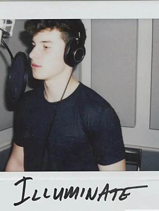 Ini saat Shawn Mendes sedang rekaman untuk Illuminate. (twitter/shawnmendes)