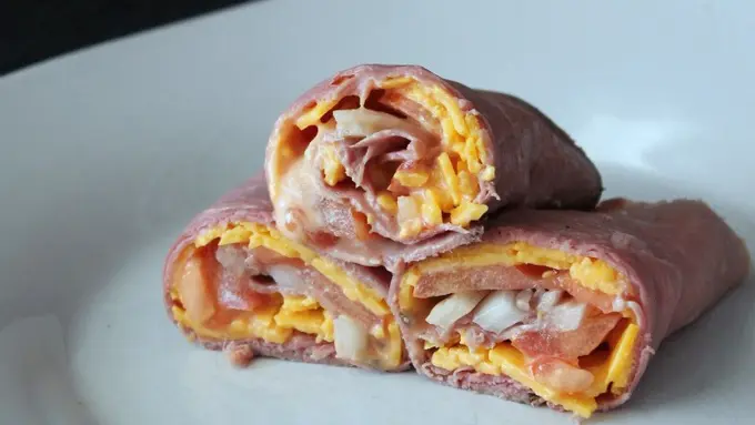 Keju Gulung Daging, Camilan Praktis di Malam Jelang Akhir Pekan