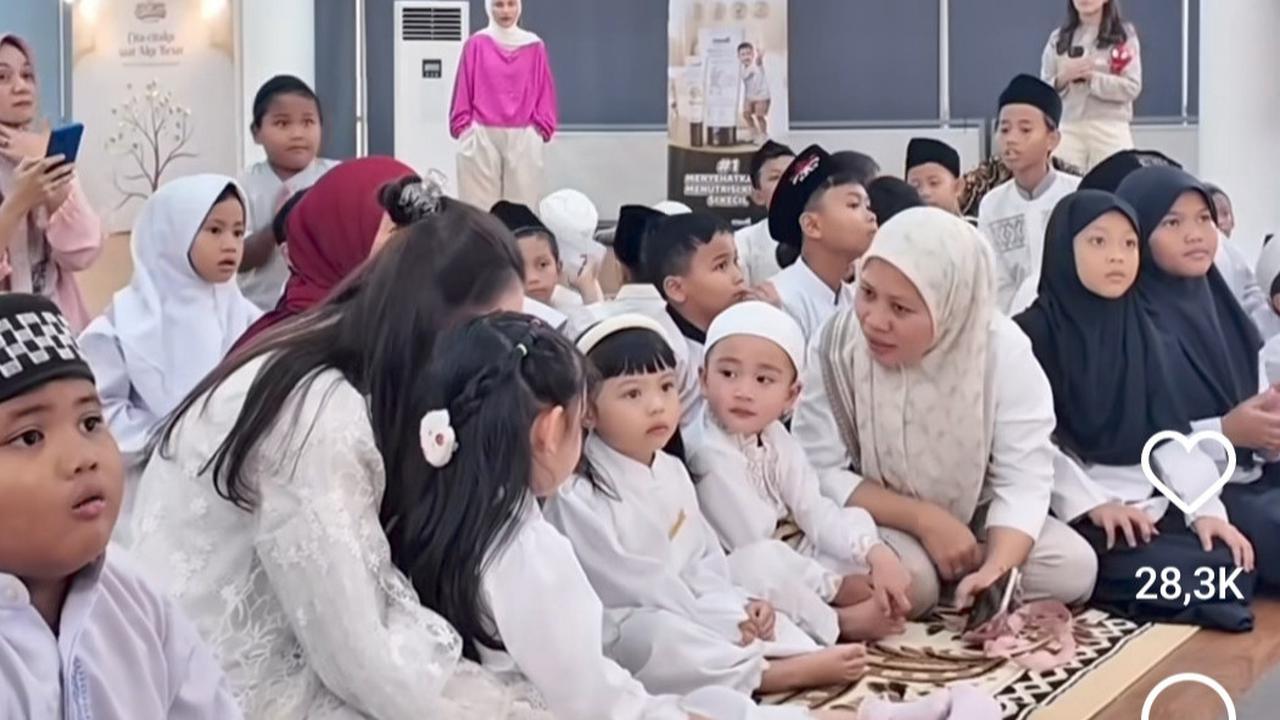 Tiga Anak Artis Super Cute Kumpul, Potret Rayyanza Perdana Buka Bersama Bareng Ameena dan Abang L