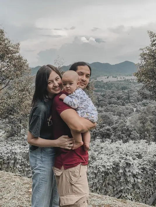 Kimberly Ryder dan Edward Akbar (Instagram/kimbrlyryder)