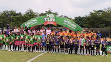 MilkLife Soccer Challenge (MLSC) Bandung Seri 1 2025/2026 yang berlangsung di&nbsp;Lapangan Candradimuka Pusdikif, Bandung dari 17 sampai 21 September 2025 diikuti&nbsp;lebih dari 2.100 peserta dari berbagai Sekolah Sepak Bola (SSB) dan sekolah dasar di Kota Bandung. (Bola.com/Erwin Snaz)