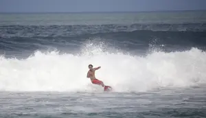 Waspadai Taifun di Aichi, Timnas Surfing Indonesia Incar Emas Asian Games 2026 untuk Tiket Olimpiade