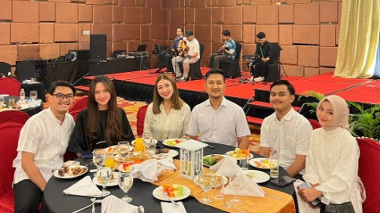 Potret Happy Asmara dan Gilga Sahid yang Bucin Abis, Tak Sungkan Pamer Kemesraan saat Makan Malam