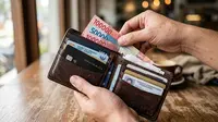 Cara Menata Isi Dompet yang Baik, Kebiasaan Kecil yang Memudahkan Aktivitas Sehari-hari