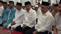 Kalaupun terdengar ada orang dari Partai Aceh yang mendukung Prabowo, kata Zaini, itu bukanlah sikap partai, melainkan sikap pribadi.