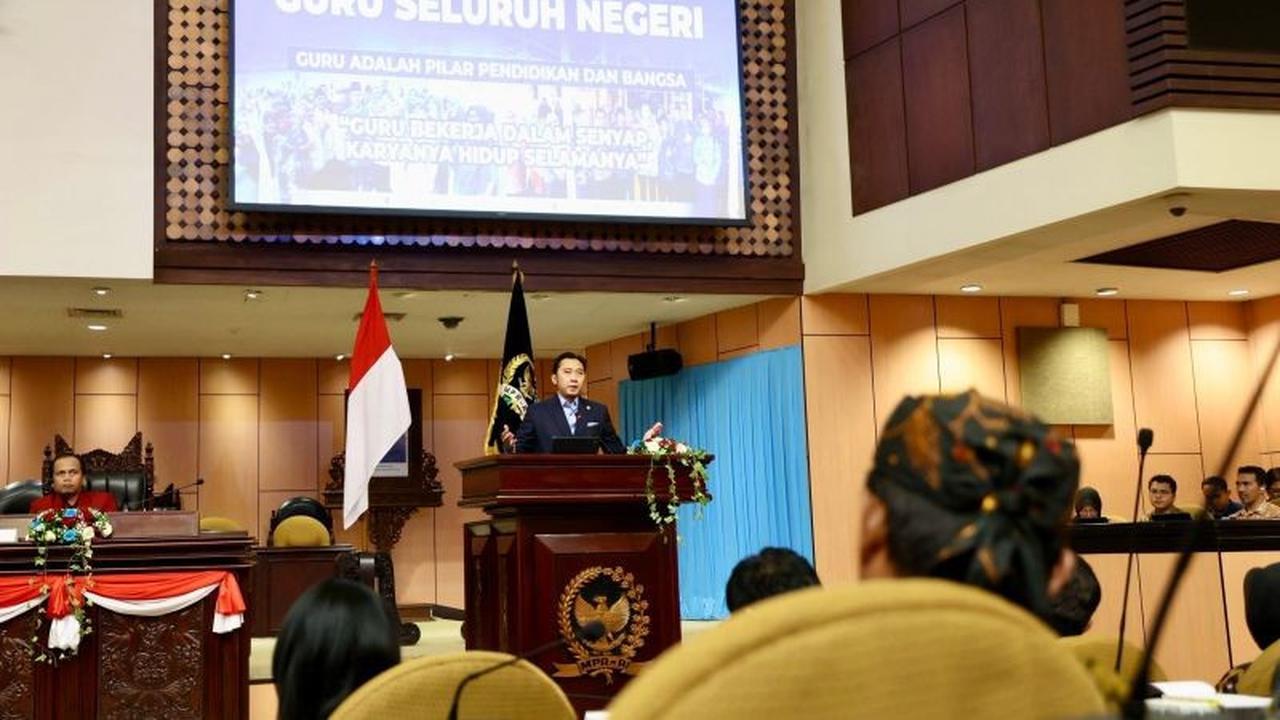 Ibas: Kesejahteraan Guru Prioritas Utama Wujudkan Indonesia Emas 2045