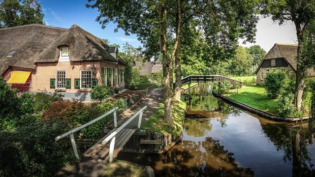 Keindahan Giethoorn (sumber:pixabay)
