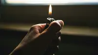 Pria di China Alami Sakit Lambung 30 Tahun, Dokter Temukan Pemantik Rokok yang Tersangkut dalam Perut