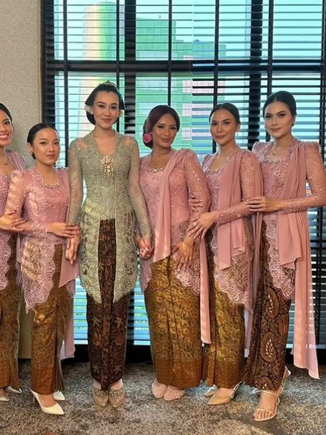 Zahwa Massaid cantik berkebaya (Instagram/zahwamassaid)