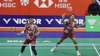 Fajar Alfian/Muhammad Rian Ardianto saat menghadapi&nbsp;Su Ching Heng/Ye Hong Wei dari Chinese Taipei pada babak pertama Hong Kong Open 2023.&nbsp;Ganda putra Indonesia itu menang 21-14 dan 21-18 di Hong Kong Coliseum, Kowloon, Selasa, 12 September 2023. (foto: PBSI)