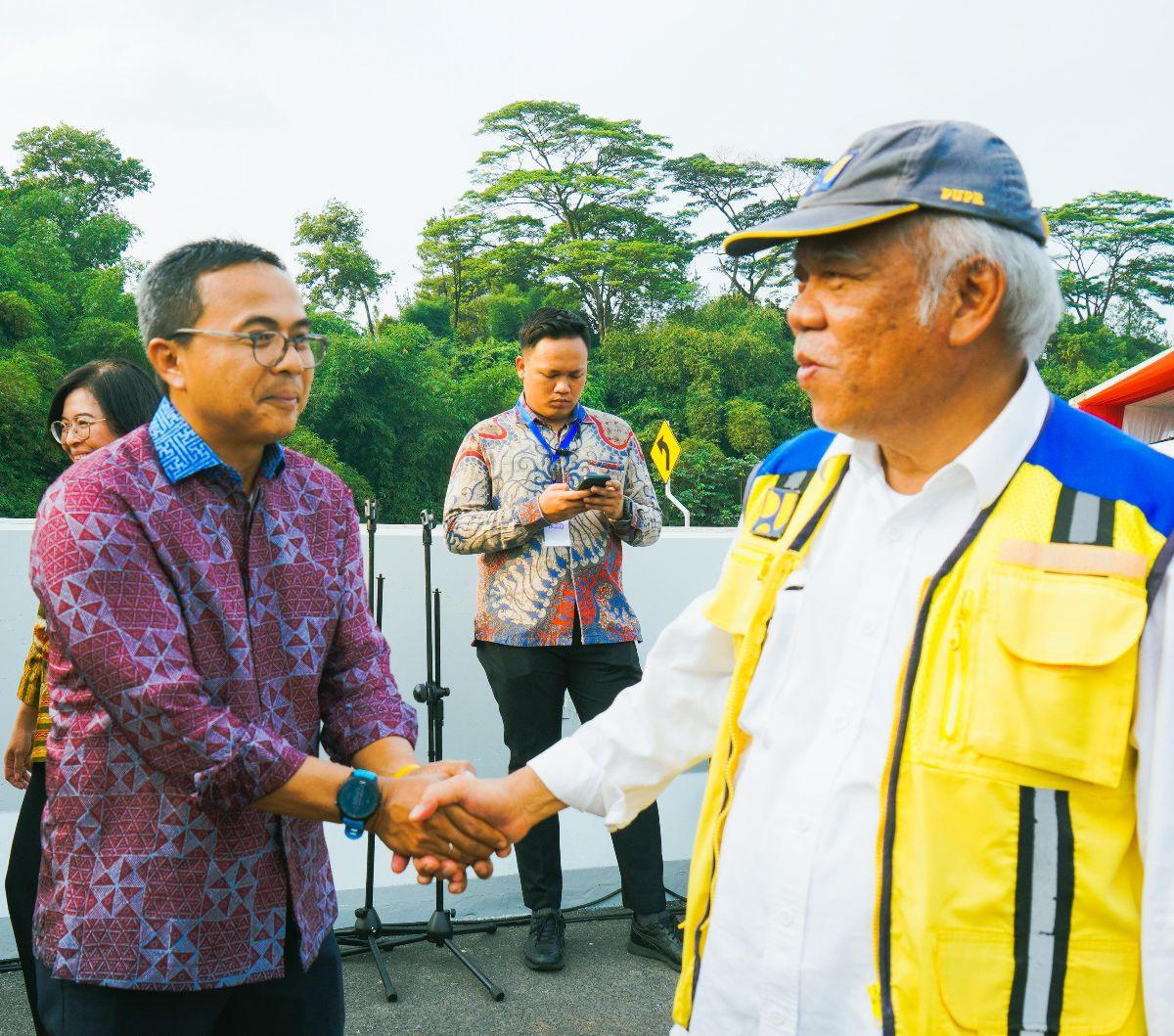 "Dari Depok, Bogor, dan sekitarnya menuju Cibitung melalui Jalan Tol Jakarta-Cikampek, kurang lebih hanya memakan waktu 30 menit," kata Hanugroho dalam keterangan resminya, Jakarta, Rabu (10/7).