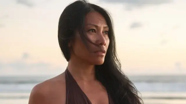 Suami Anggun C Sasmi Unggah Foto Istrinya Nikmati Sunset di Bali, Banjir Pujian Warganet.