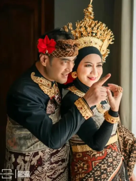 Pasangan selebriti Venna Melinda dan Ferry Irawan kini tengah jadi sorotan. Keduanya dikabarkan akan menikah pada bulan Maret 2022. (Instagram/vennamelinareal).