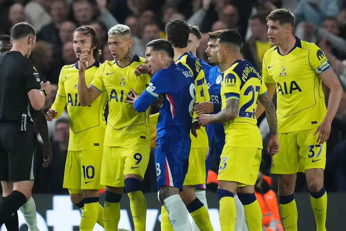 Foto: Ancaman Degradasi Masih Bayangi Tottenham Hotspur Menyusul Kekalahan dari Chelsea di Liga Inggris