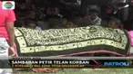 Petir tiba-tiba menyambar pohon di samping SMP Al Alaq saat para murid tengah beristirahat.