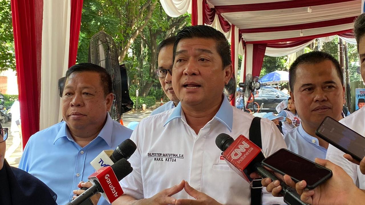 Siapakah Silfester Matutina? Sosok 'Ring Satu' Jokowi yang Ngamuk Dikuliahi Rocky Gerung