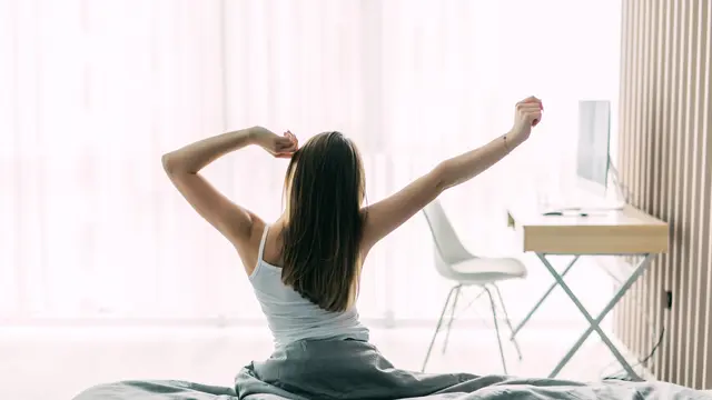 Bangun Tanpa Drama: Rutinitas Pagi Aktif yang Buat Energi ‘On’ Seharian [Dok/freepik.com]