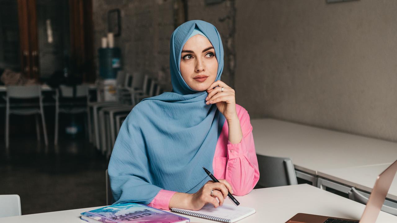 Ingin Tampil Kekinian di Hari Raya? Ini 5 Tren Model Baju Lebaran 2025 Bergaya Modern dan Mewah