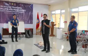 Wamendagri Dorong Insentif Risiko Tinggi untuk Petugas Damkar