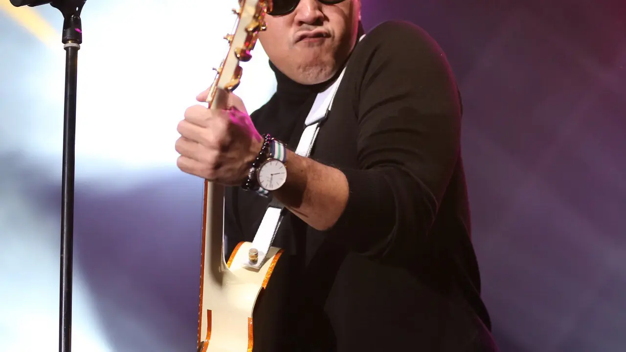 [Bintang] Naif 