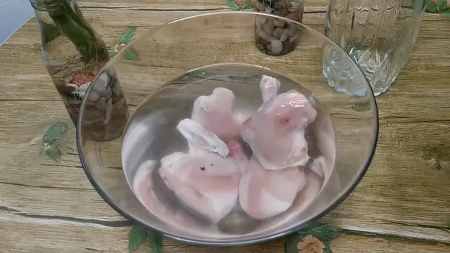 Cara Bersihkan Darah pada Daging Ayam Agar Tidak Bau, Hanya Pakai 2 Bahan Dapur