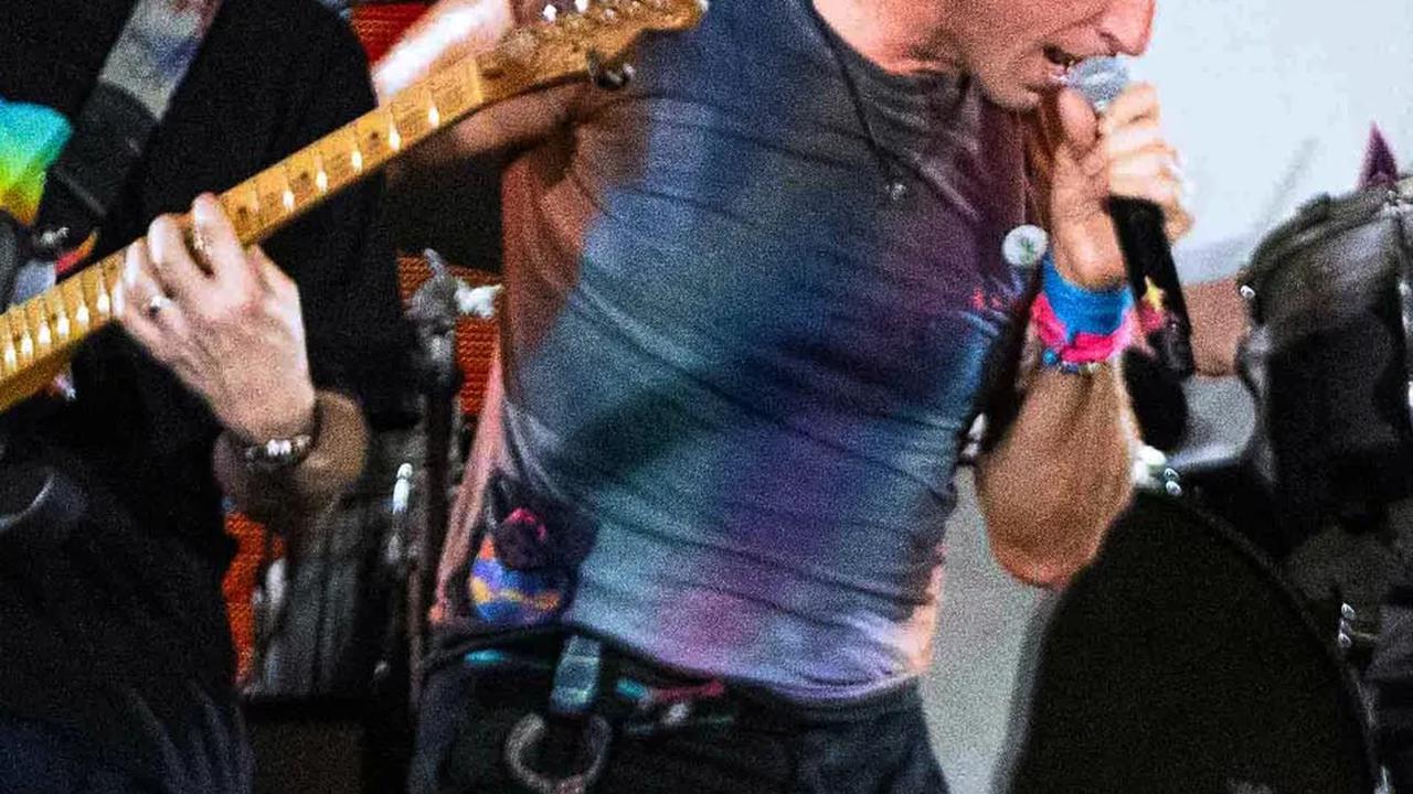 Selain Baca Pantun, Ini Puja-puji dan Kritik Coldplay saat Konser Perdana di Jakarta