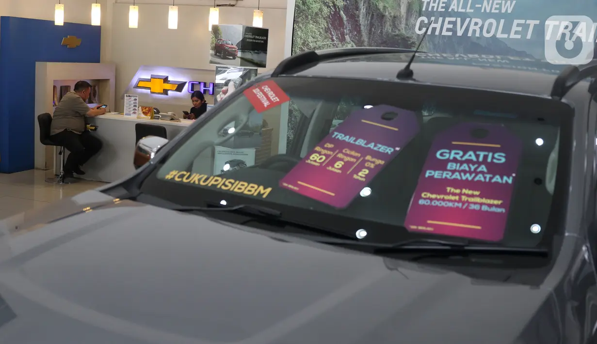 Suasana show room penjualan mobil Chevrolet di Jakarta, Rabu (30/10/2019). General Motors (GM) akan menghentikan penjualan Chevrolet di pasar domestik Indonesia pada akhir Maret 2020. (Liputan6.com/Angga Yuniar)
