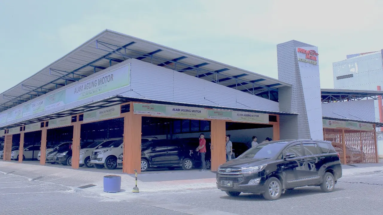 Dealer mobil bekas
