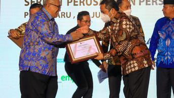 Arief Wismansyah hingga Ridwan Kamil Sabet Penghargaan Pimpinan Daerah Terpopuler
