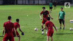 Latihan tersebut sebagai persiapan Timnas Indoensia jelang bertanding melawan Timnas Burundi dalam FIFA Matchday.  (Liputan6.com/Herman Zakharia)