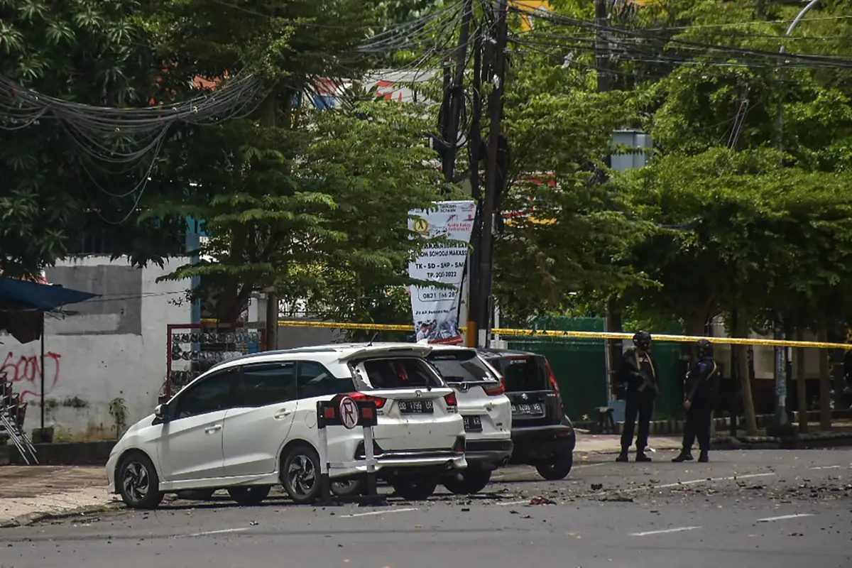 Suasana Mencekam Gereja Katedral Makassar Usai Ledakan Bom