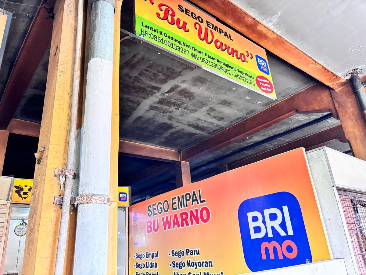 Digitalisasi di Warung Sego Bu Warno