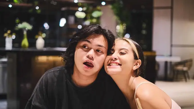 Potret Mesra Awkarin dan Gangga Kusuma