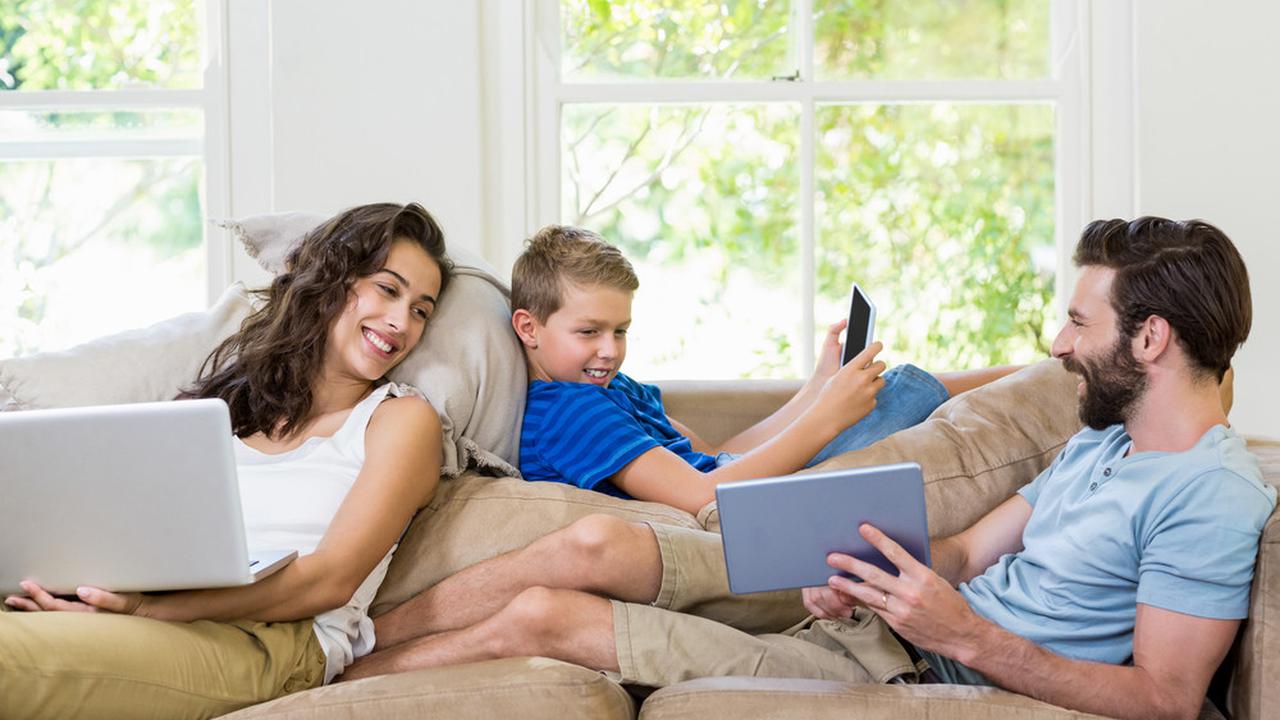 Ilustrasi Keluarga Bahagia