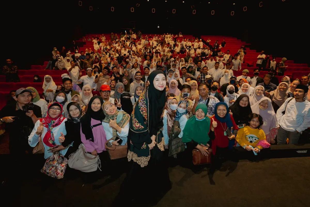 Laudya Cynthia Bella nobar film Buya Hamka (Istimewa)