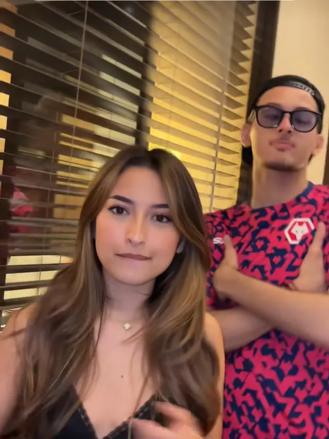 6 Potret Jennifer Coppen dan Justin Hubner Bikin Heboh, Debut di TikTok Masing-masing