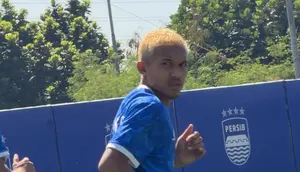 Jalani Debut Bersama Persib di Piala Presiden 2026, Bek Muda Asal Tulehu Ikhwan Tanamal Bangga