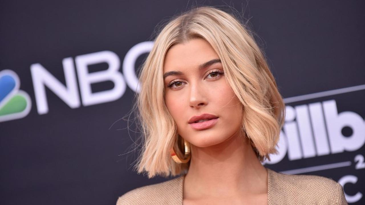 [Bintang] Hailey Baldwin