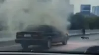 Sedan Volvo Terbakar di Tol JORR