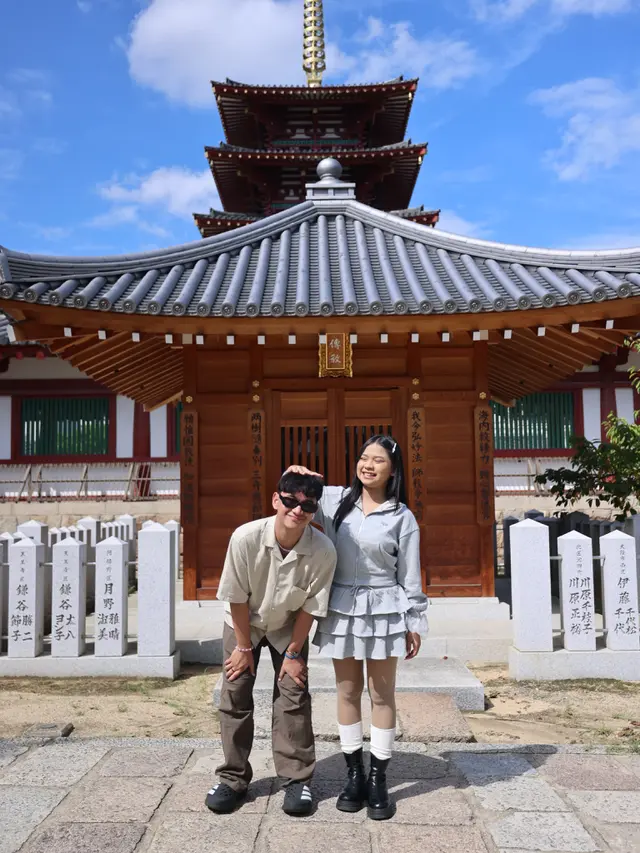 Itab dan April di Jepang (credit: instagram.com/da7_aprillll)