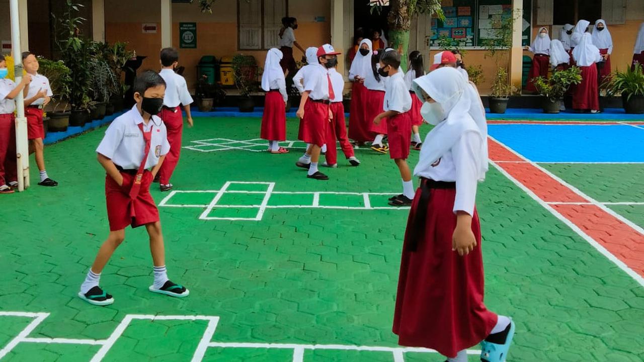 Permainan Engklek di Indonesia: Sejarah, Cara Bermain, dan Manfaatnya