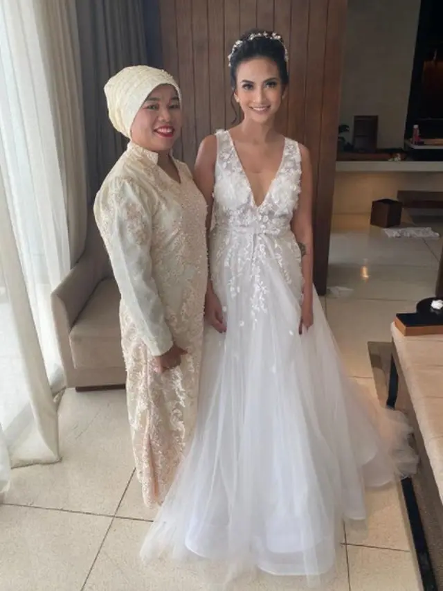 6 Momen Kenangan Mendiang Vanessa Angel dan Ibu Mertua, Dianggap Anak Sendiri