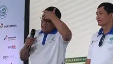 Momen Menteri LH Jumhur Menangis Saat Bela Program MBG